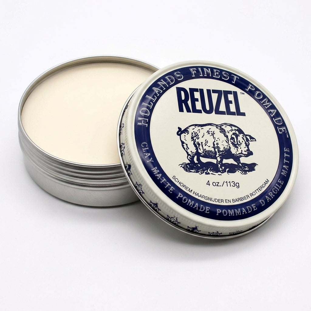 Reuzel Clay Matte Pomade - tarro abierto con contenido