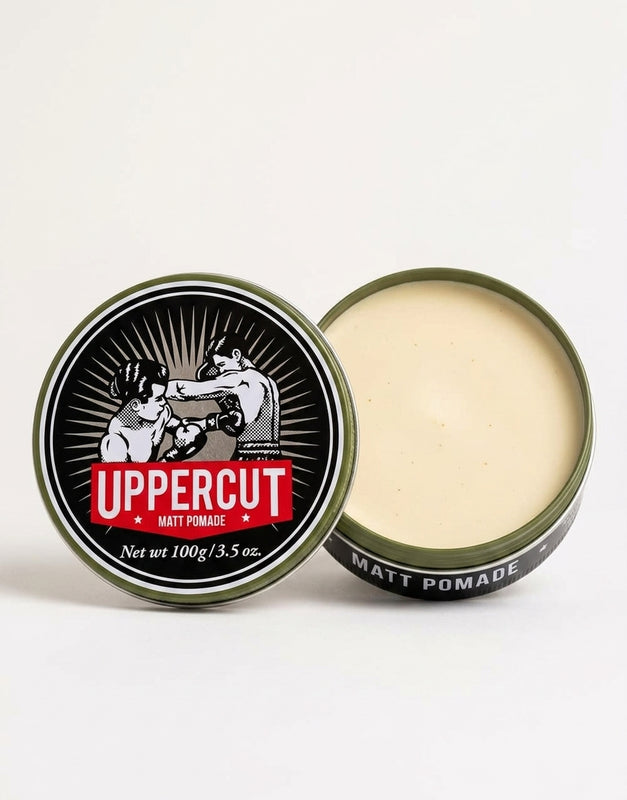 Uppercut Matte Pomade, tarro abierto con contenido