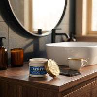 Layrite Natural Matte Cream - product in moderne thuis-setting