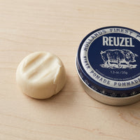 Reuzel Fiber Pomade - primer plano de la textura